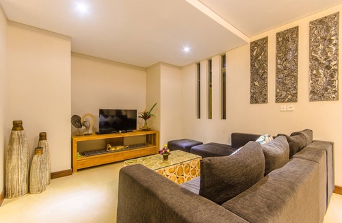 Melayang Villa | Double Story Villa with Kitchen ★ Private Pool ★ Fast Wifi ★