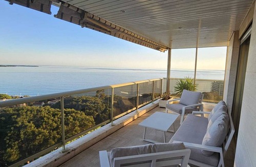 Cannes La Bocca Apartment | Dream apartment with sea view