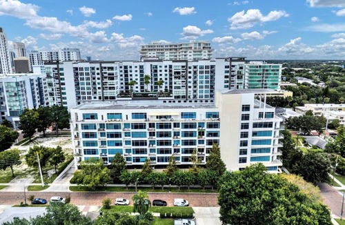 South Eola Apartment | DT Beautiful 1000 sq ft 1 BDRM
