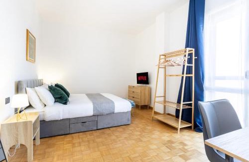 Acquabella Apartment | Duomo 7 min - Panoramic Terrace & Two Bedrooms
