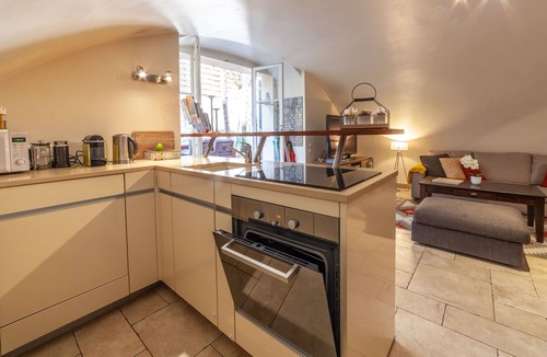 Antibes Old Town Apartment | Duplex In old town with private Courtyard, A/C, Wi-Fi, SKY TV, concierge service