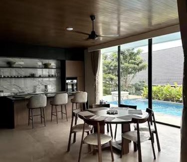 Sentul City House | Eirene's Lakeside Villa