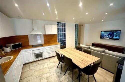 Saint-Roch Apartment | Elegance et Detente, Piscine chauffée, Terrasse et garage privé à Nice