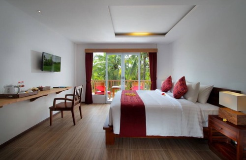 Melayang Resort | Elegant minimalist room for 2 people near Ubud shared infinity-edge swimmingpool