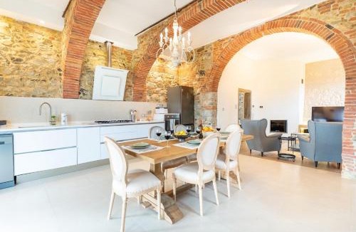 Lucignano Villa | Elegant Villa with Pool Garden & Refined Comfort