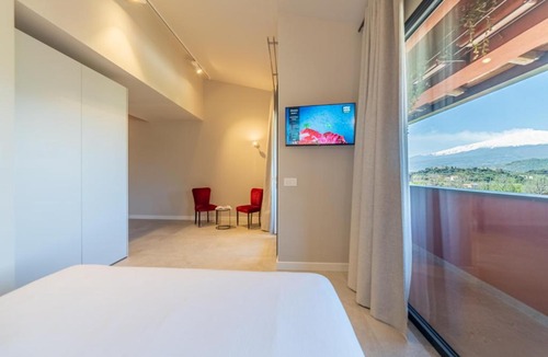 Chianchitta-Trappitello Apartment | Elgio' Design Retreat with Etna View Taormina