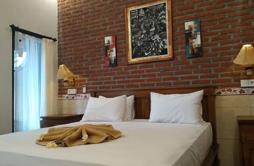 Pemuteran Bed & Breakfast | Eliska Sari Bungalows