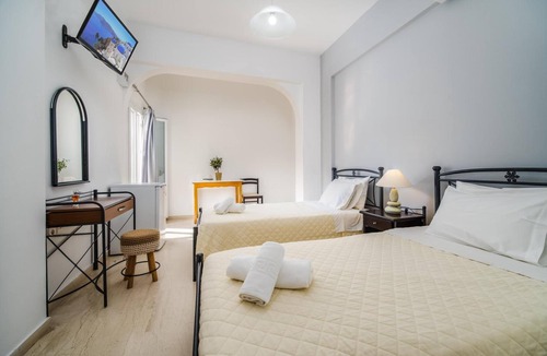 Karterados Hotel | Emmanouela Studios