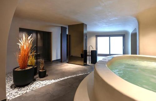 Megalochori Hotel | Enarma Suites & Spa Wellness Retreat