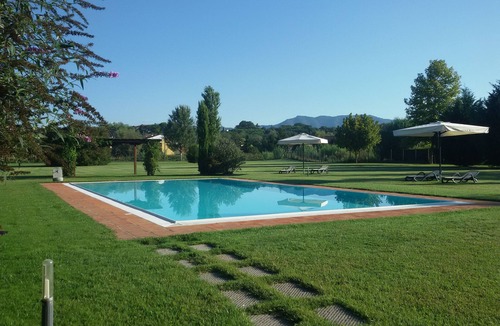 Monte San Quirico House | "encantea" lovely country house - apartment "Timo"