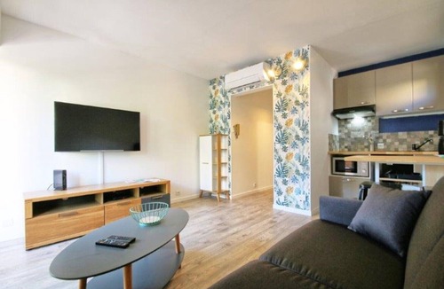 Prado - Republique Apartment | English Quarter Studio