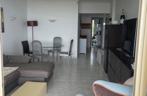 Bastide Giraud Apartment | Entre Ciel et Mer : Évasion à Cagnes-sur-mer Avec Terrasse Panoramique
