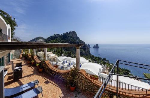 Marina Piccola House | Essence One by Sweet Capri