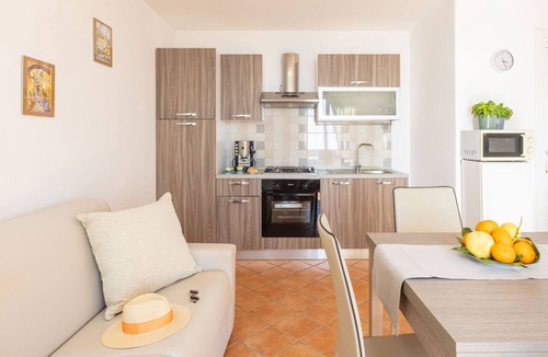 Nocelle Apartment | Estate4home - Casa Satriano