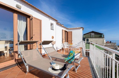 Nocelle Apartment | Estate4home - Casa Satriano