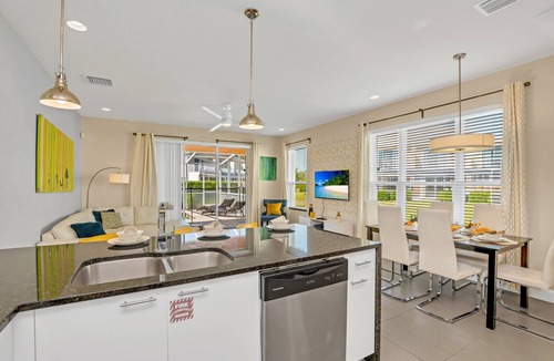 Four Corners House | EV 1511 – 3 Bed, 2 Bath Townhome with Private Pool and Amazing Resort Amenities
