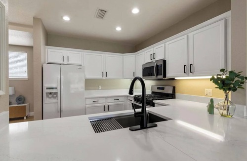 Reunion Condo | Exceptional 3 bed and 3 bath Reunion Resort condo, with stunning golf views!