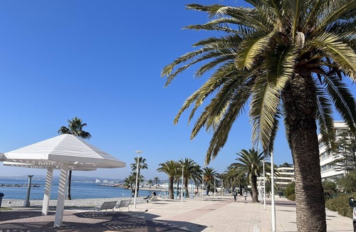 Saint-Laurent-du-Var Apartment | Exceptional Cote d'Azur, luxurious, 2 rooms, ground floor, direct beach access