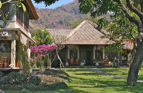 Pemuteran Villa | Exotic Beachfront Villa in the Serene North