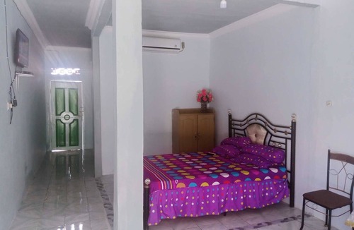 Jambi Hotel | EXPRESS O 92251 Jaya Kusuma Homestay Near PONPES Darul Muhtadin