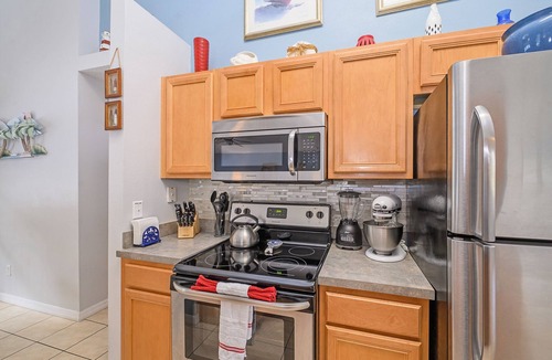 Kissimmee House | Fabulous, Disney, Wooded Behind, South facing Pool, Lania, Large Pool Deck