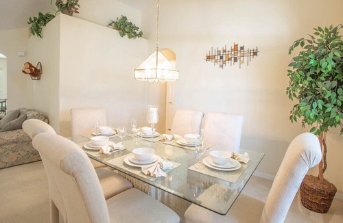 Tuscan Ridge Villa | Family friendly Tuscan haven Retreat