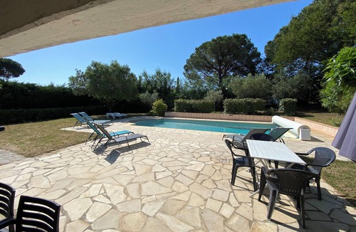 La Croix-Valmer House | Family home with private pool, fenced garden, 500 meters from the beach.