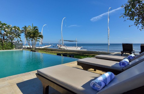 Dencarik Villa | FAMILY VACATION RENTAL - 10 BR VILLA w/BEACH VIEW