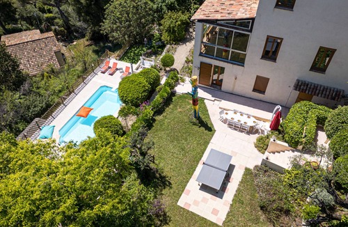 Gairaut Villa | Family villa in Nice – Stunning view, pool and outdoor games