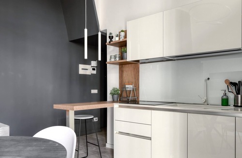 Zona Farini Apartment | Farini 74 Design Apartment – Metro M3, WiFi, AC