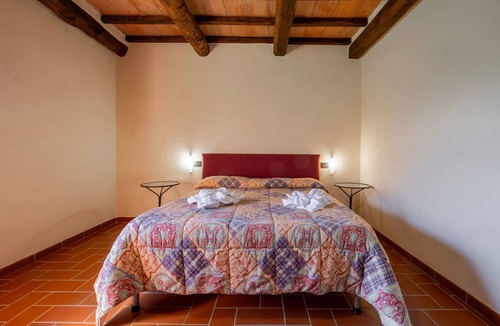 Arcidosso House | Farmhouse "Genziana" with Shared Pool, Shared Garden & Wi-Fi