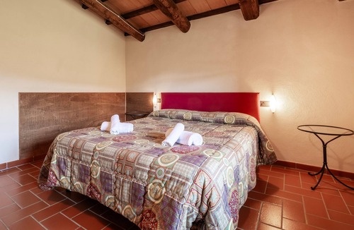 Arcidosso House | Farmhouse "Genziana" with Shared Pool, Shared Garden & Wi-Fi