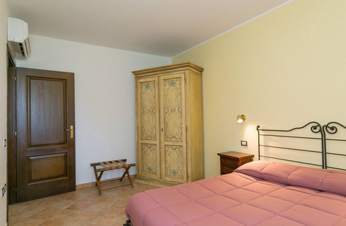 Campiglia Marittima Other | Farmhouse "Il Girasole - Fico D'India" with Shared Pool, Shared Garden & Wi-Fi