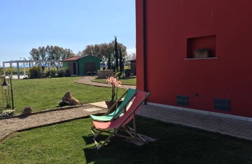 Piombino House | Farmhouse with swimming pool 2 km away from the sea