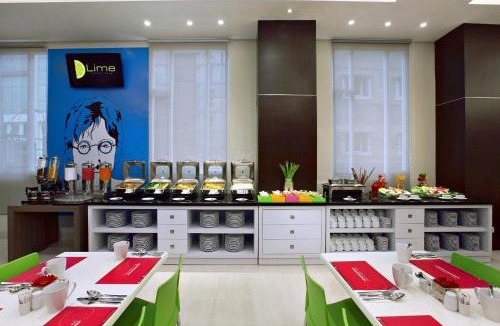 Gambir Hotel | favehotel Zainul Arifin