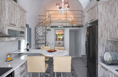 Kamari Villa | Felicity Villas Santorini Luxury House