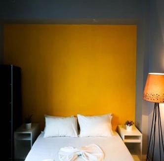 Fira Apartment | Fira Central Apartments with Veranda
