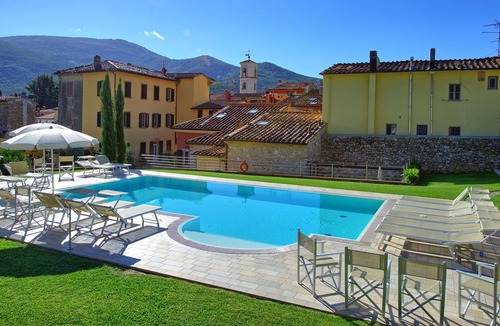 Santa Maria del Giudice Apartment | Flavia 5 - Vacation Rental with swimming pool in Lucca