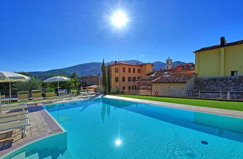 Santa Maria del Giudice Apartment | Flavia 5 - Vacation Rental with swimming pool in Lucca