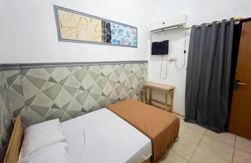 Dinoyo Hotel | Forzando House Redpartner near Universitas Muhammadiyah Malang