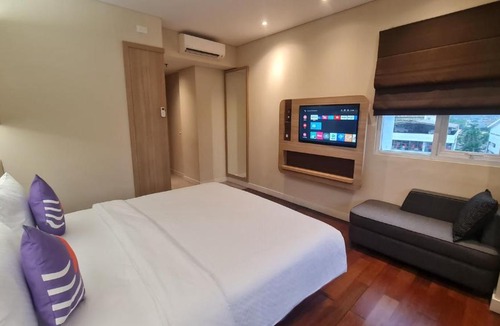 Tanjung Duren Utara Hotel | FOX Lite Grogol Jakarta