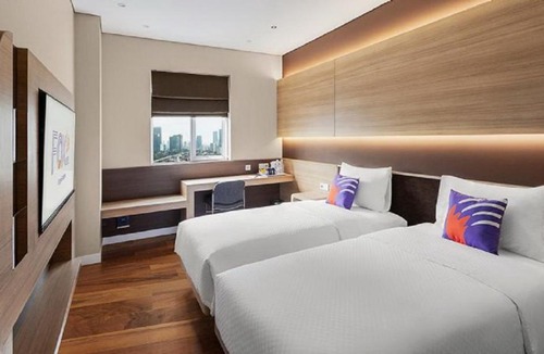 Tanjung Duren Utara Hotel | FOX Lite Grogol Jakarta