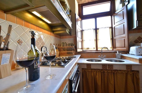 Licetro Apartment | Francesca 2, Villa Ricetro, Camaiore, Lucca and Viareggio