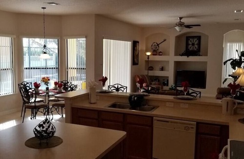 Legacy Park House | FREE POOL HEAT 5 Bedroom Private Pool Home Close to Disney