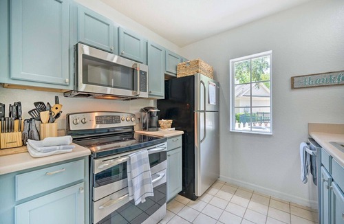 Venetian Bay Villages House | Freshly Renovated 4 Bedroom In Quiet Venetian Bay Next to Nature Reserve