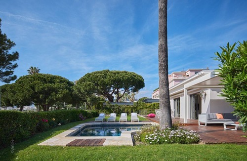 Pointe Croisette Villa | FRGK "Contemporary villa on the Croisette breathtaking sea view private pool