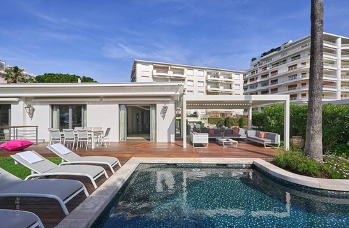 Pointe Croisette Villa | FRGK "Contemporary villa on the Croisette breathtaking sea view private pool