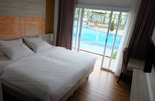 Karawang Hotel | Front One Akshaya Hotel Karawang