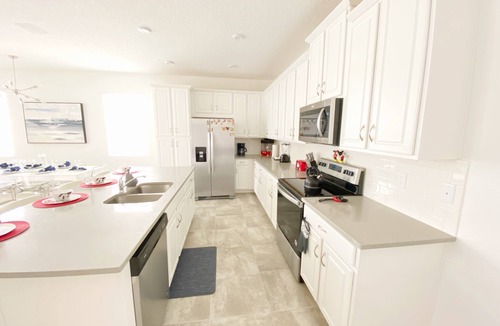 Four Corners House | FROZEN & HARRY POTTER Themed Rooms * Solara Resort - 5 bedrooms, Private Pool