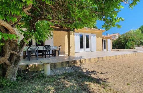 Saint-Paul-en-Foret House | Fully equipped single-storey villa with 3 bedrooms and private pool